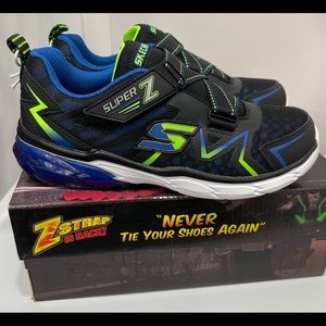 2 pair boys size 4 Skechers shoes